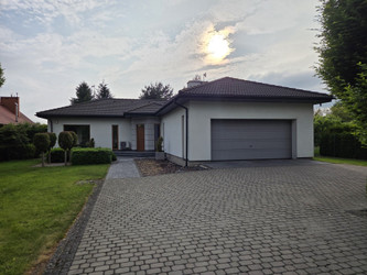 Dom mazowieckie
radomski
Pionki Na sprzedaż 1 150 000 PLN 173 m2 