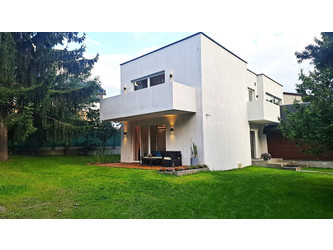 Dom mazowieckie
wołomiński
Marki Na sprzedaż 1 590 000 PLN 200 m2 