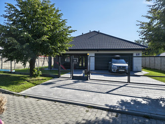 Dom lubelskie
bialski
Leśna Podlaska
Leśna Podlaska Na sprzedaż 1 000 000 PLN 162 m2 