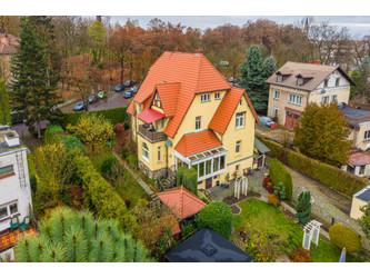 Dom dolnośląskie
bolesławiecki
Bolesławiec Na sprzedaż 1 390 000 PLN 190 m2 