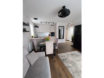 Mieszkanie pomorskie
Gdańsk
Jasień Do wynajęcia 2800 PLN 44 m2 