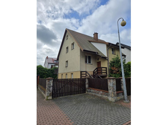 Dom mazowieckie
Ostrołęka
Pomian Na sprzedaż 1 100 000 PLN 150 m2 